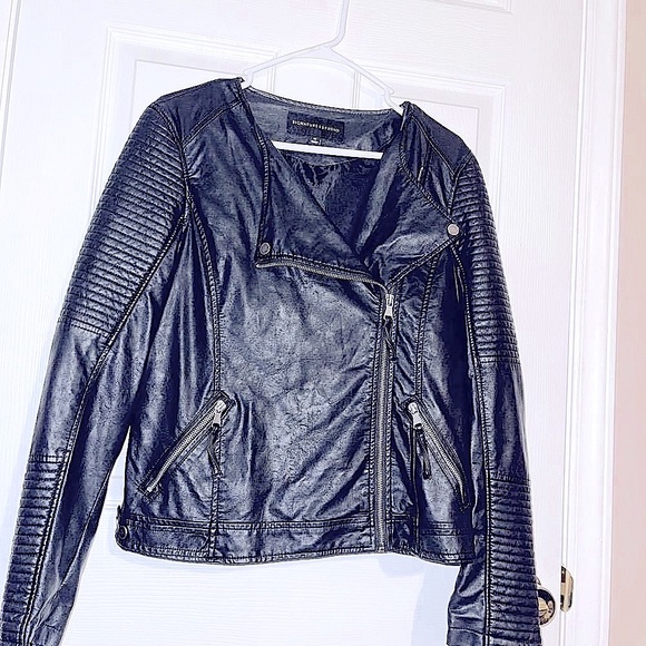 Signature Studio Jackets & Blazers - Signature Studio | Black Faux Leather Moto Style Jacket SZ M EUC
